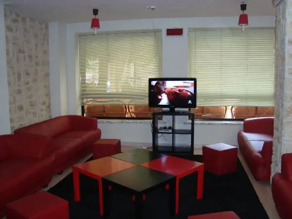 卡纳斯塔酒店 酒店